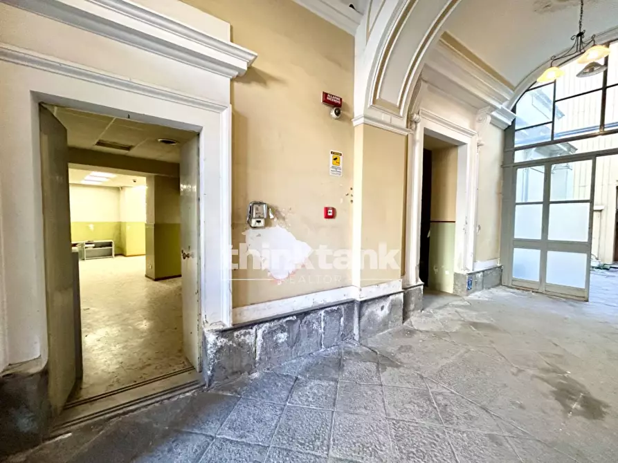 Immagine 36 di Palazzo in affitto  in Piazza Vincenzo Bellini a Catania