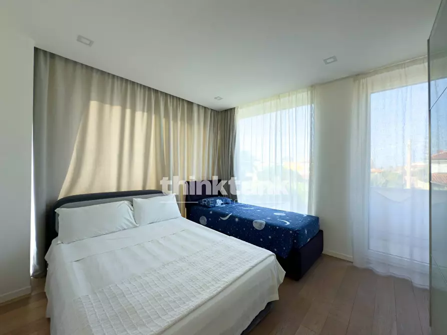 Immagine 30 di Villa in vendita  in Via Dei Cigni a Siracusa