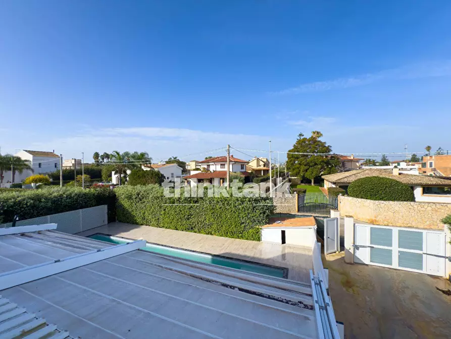 Immagine 55 di Villa in vendita  in Via Dei Cigni a Siracusa