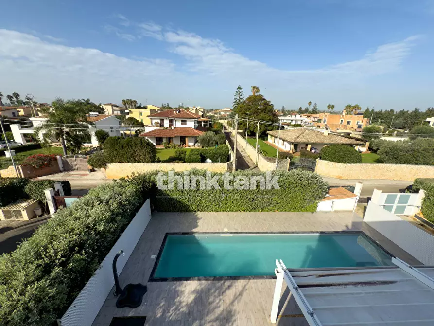 Immagine 65 di Villa in vendita  in Via Dei Cigni a Siracusa