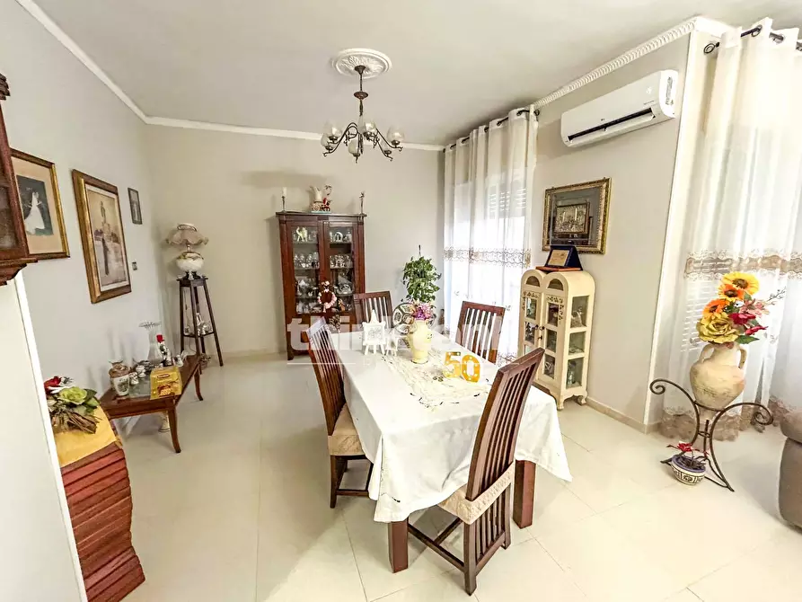 Immagine 1 di Appartamento in vendita  in Via Barone Zuppello a Augusta