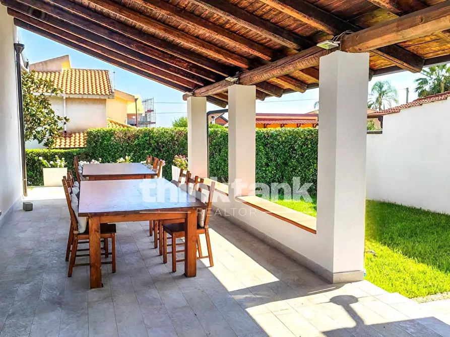 Immagine 7 di Villa in vendita  in Via delle Azalee a Augusta