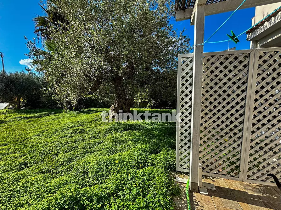 Immagine 12 di Villa in vendita  in Via dell'Oasi a Pachino