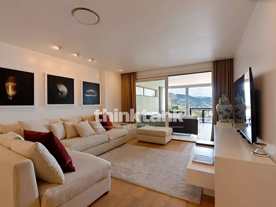 Immagine 5 di Appartamento in vendita  in Via Mario e Nicolo Garipoli a Taormina