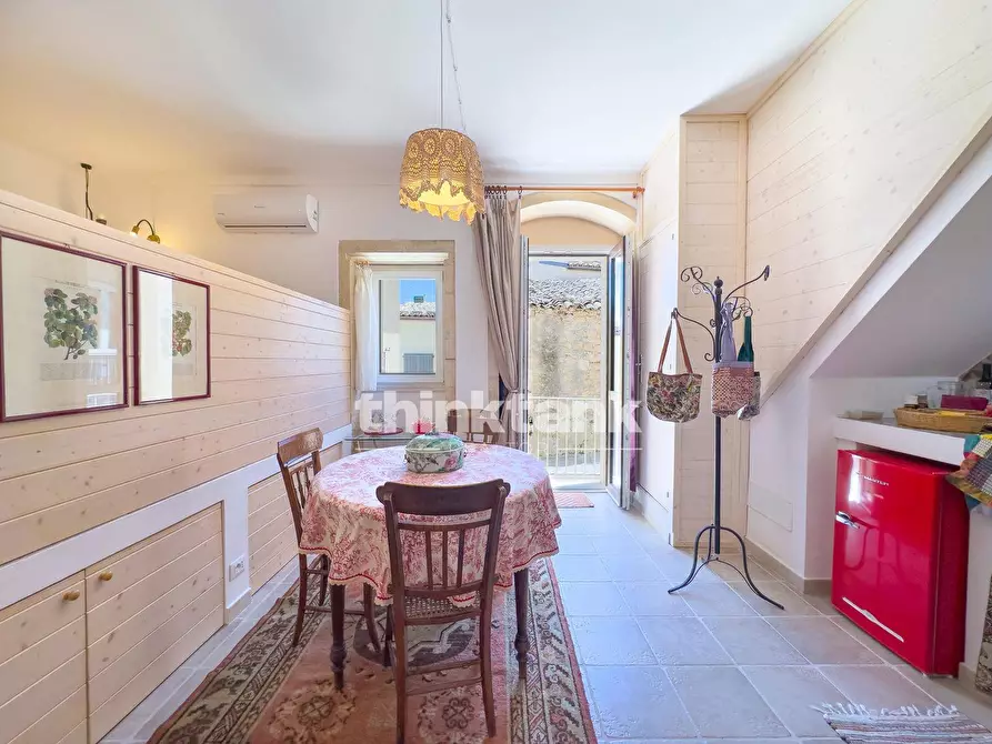 Immagine 5 di Casa indipendente in vendita  in Via Orologio a Buccheri