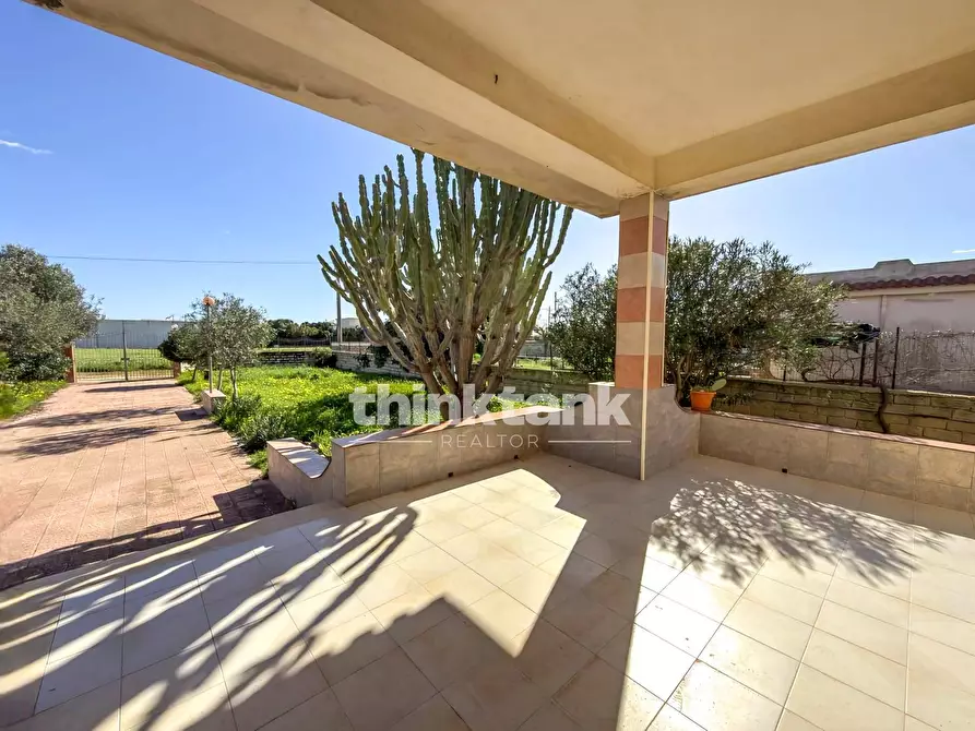 Immagine 36 di Villa in vendita  in Via Del Berillio a Siracusa