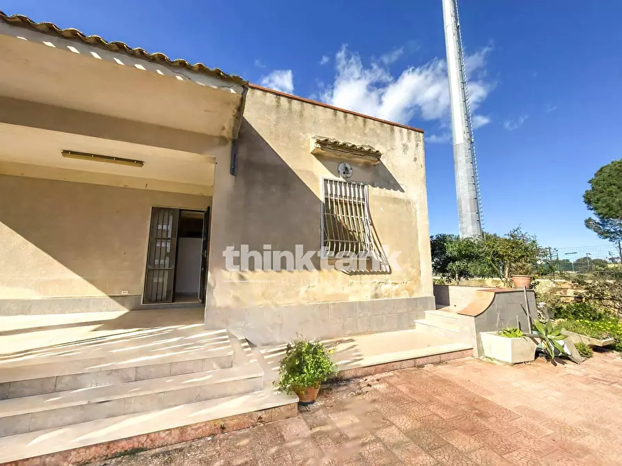 Immagine 3 di Villa in vendita  in Via Del Berillio a Siracusa