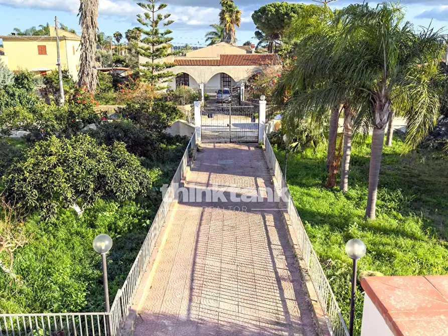 Immagine 19 di Villa in vendita  in Via Della Colomba a Siracusa