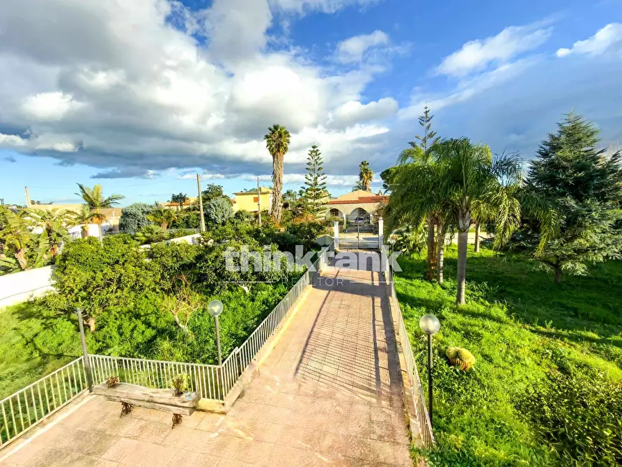 Immagine 18 di Villa in vendita  in Via Della Colomba a Siracusa