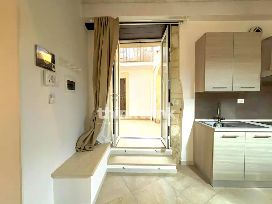 Immagine 7 di Appartamento in vendita  in Via Salomone a Siracusa