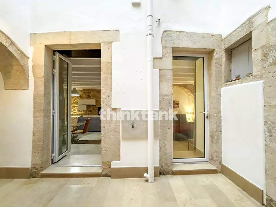 Immagine 27 di Appartamento in vendita  in Via Salomone a Siracusa