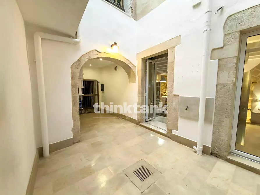 Immagine 29 di Appartamento in vendita  in Via Salomone a Siracusa