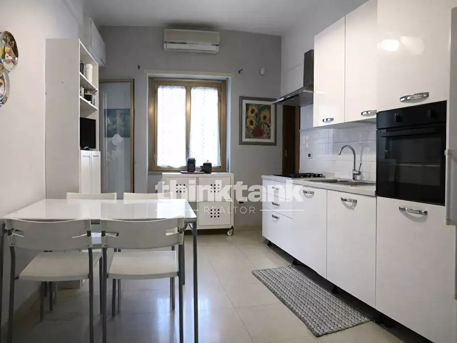 Immagine 5 di Appartamento in vendita  in Via Armando Diaz a Catania