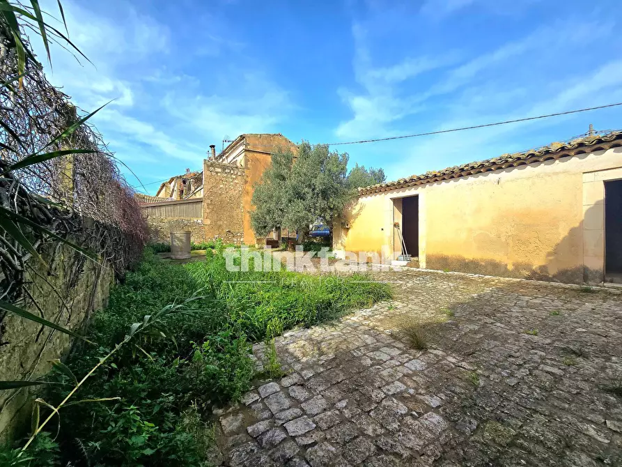 Immagine 11 di Casa indipendente in vendita  in Strada Provinciale 37 a Scicli