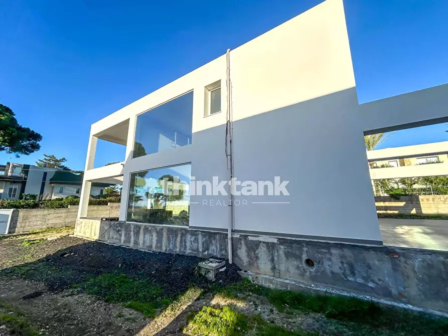 Immagine 2 di Villa in vendita  in Via Stesicoro a Augusta