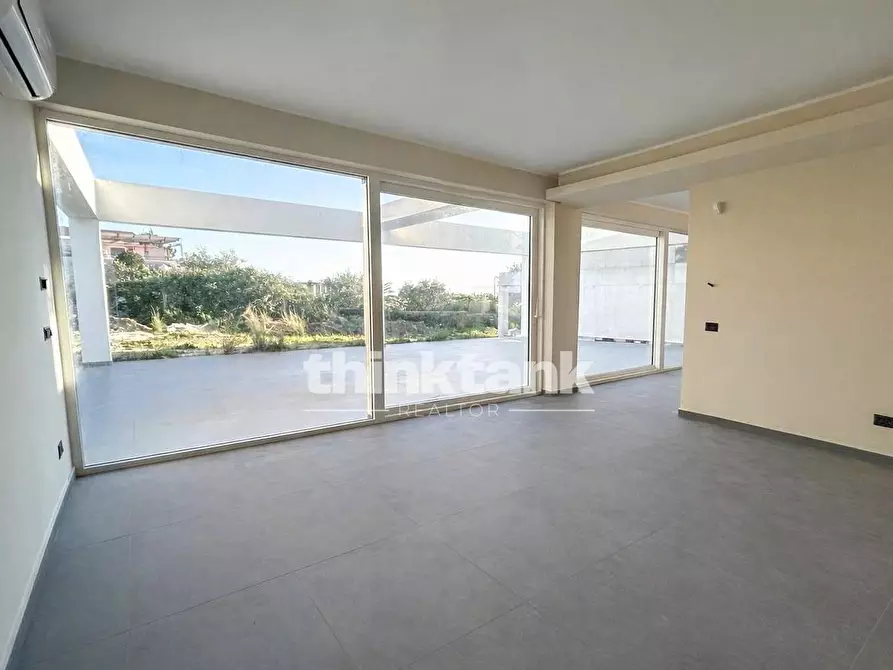 Immagine 6 di Villa in vendita  in Via Stesicoro a Augusta