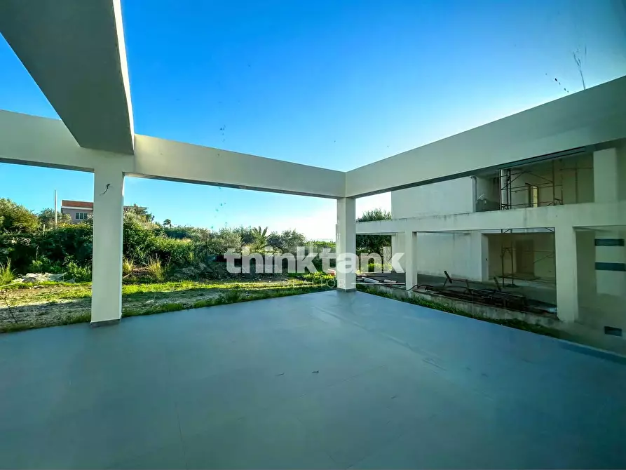 Immagine 15 di Villa in vendita  in Via Stesicoro a Augusta