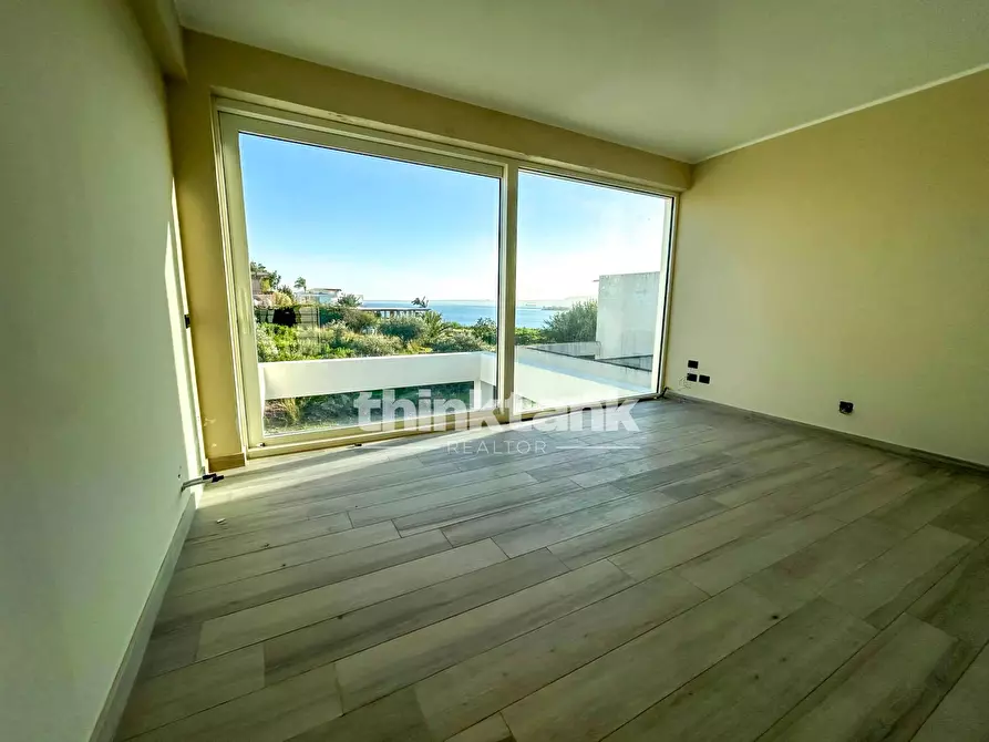 Immagine 4 di Villa in vendita  in Via Stesicoro a Augusta