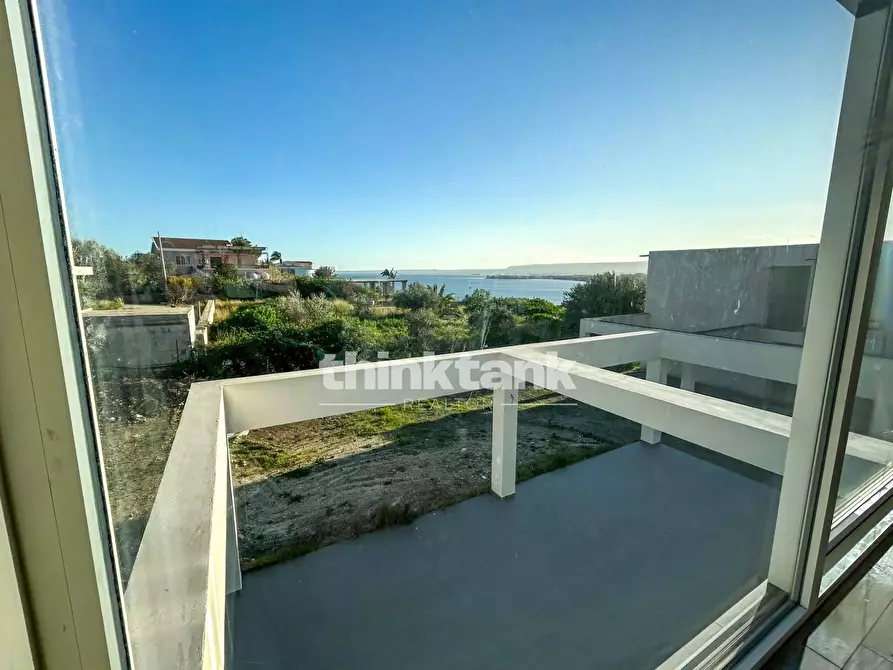 Immagine 22 di Villa in vendita  in Via Stesicoro a Augusta