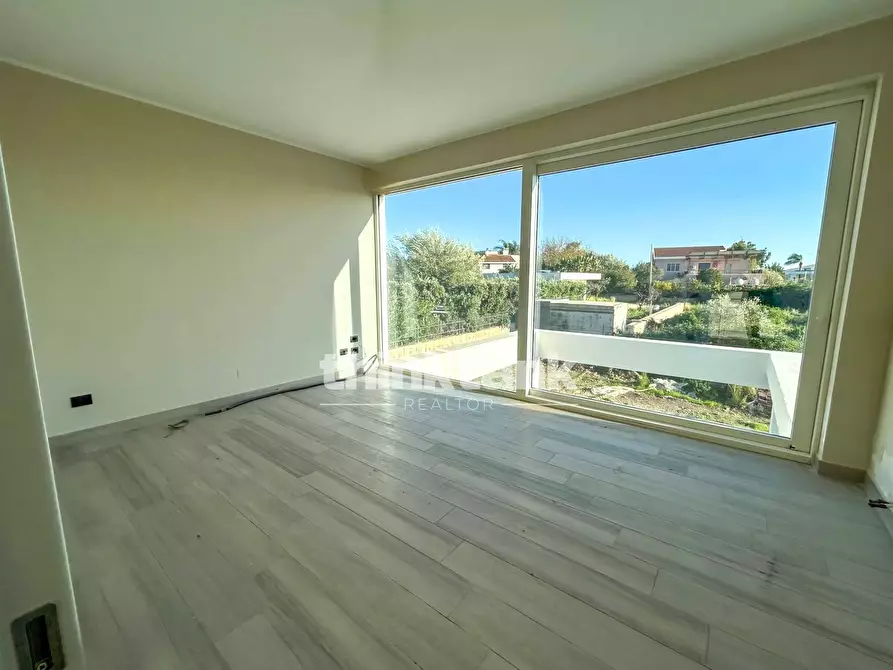 Immagine 30 di Villa in vendita  in Via Stesicoro a Augusta