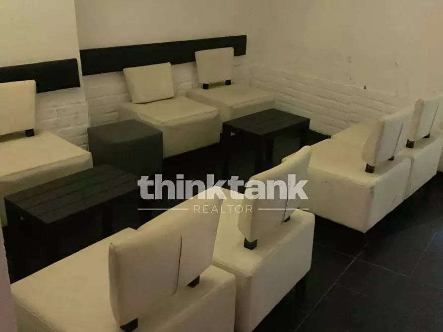 Immagine 7 di Locale commerciale in vendita  in Via Pulvirenti 5 a Catania