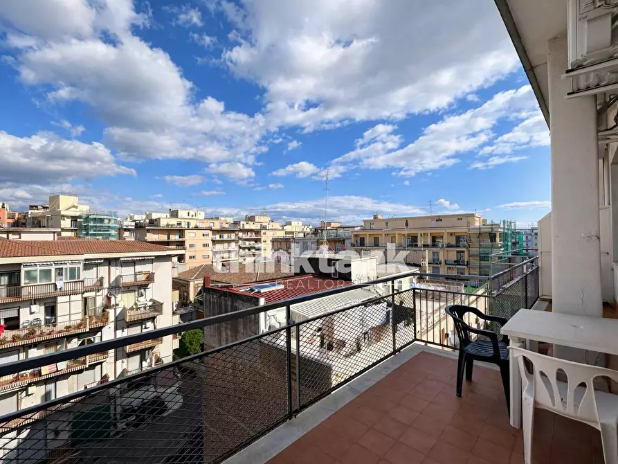 Immagine 2 di Appartamento in vendita  in Via Savoia a Catania