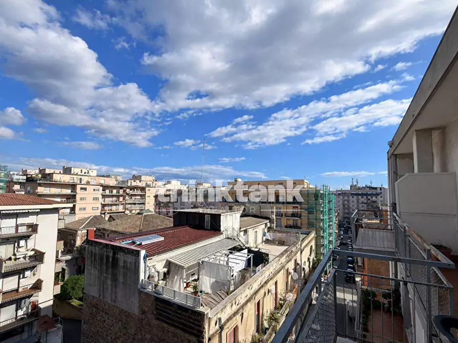Immagine 12 di Appartamento in vendita  in Via Savoia a Catania