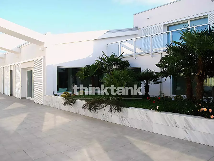 Immagine 9 di Appartamento in vendita  in Viale Europa a Caltagirone