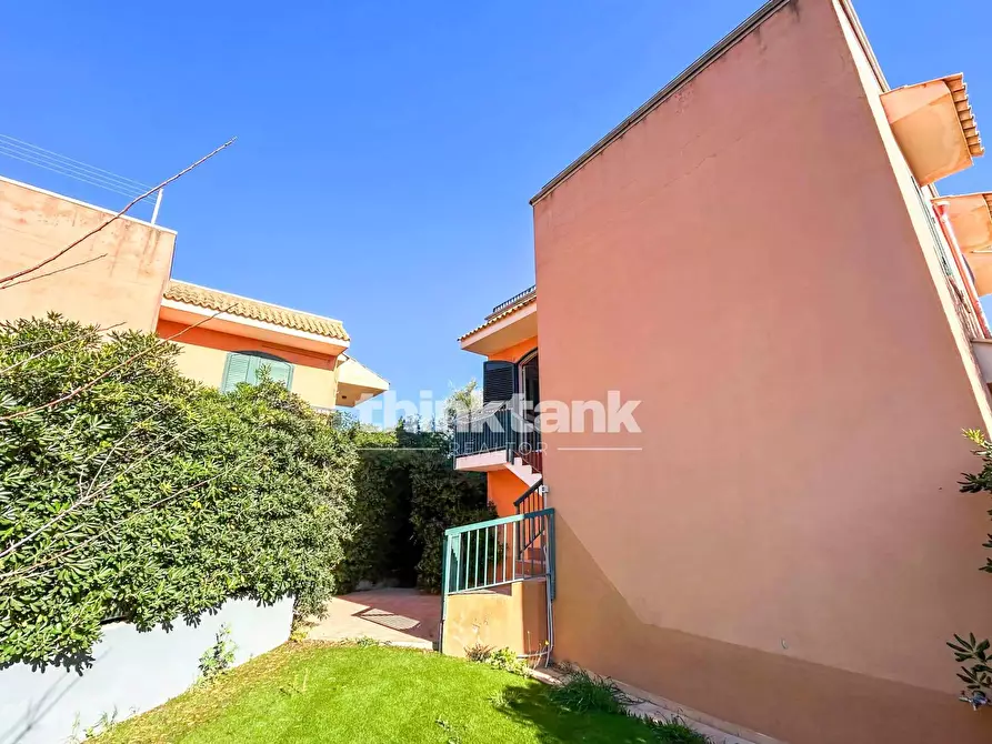 Immagine 8 di Villa in vendita  in V Strada San Lorenzo a Noto