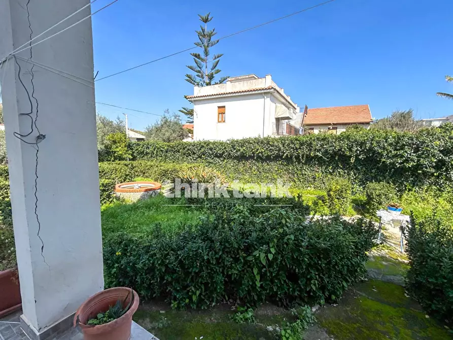 Immagine 26 di Villa in vendita  in Via Della Spiaggia a Augusta