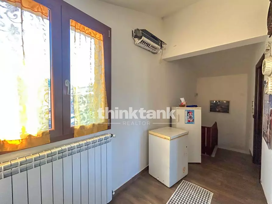 Immagine 12 di Villa in vendita  in Via Della Spiaggia a Augusta