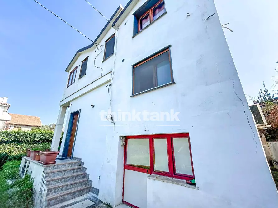 Immagine 31 di Villa in vendita  in Via Della Spiaggia a Augusta