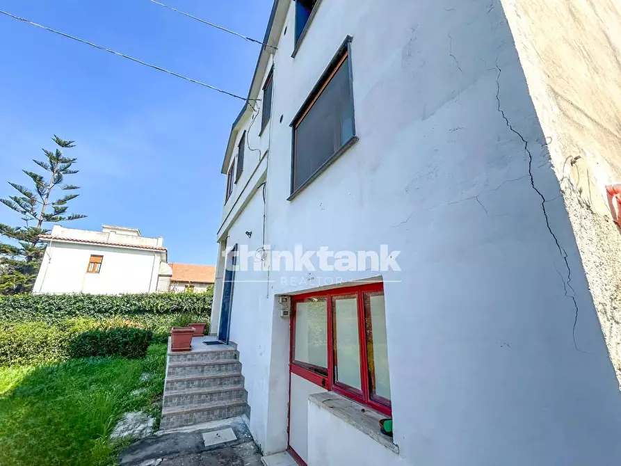 Immagine 32 di Villa in vendita  in Via Della Spiaggia a Augusta