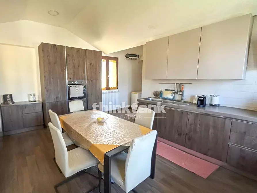 Immagine 2 di Villa in vendita  in Via Della Spiaggia a Augusta