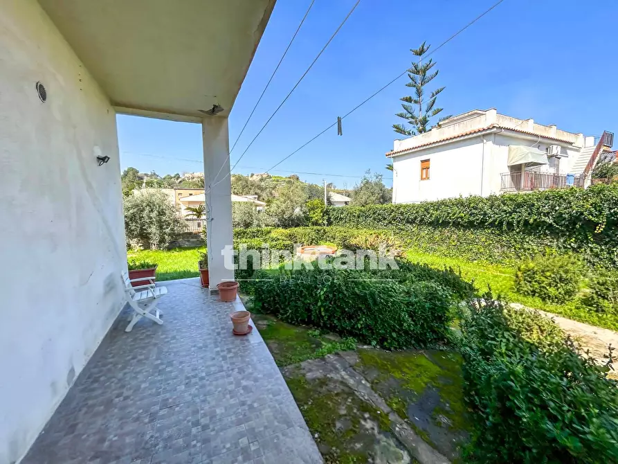 Immagine 30 di Villa in vendita  in Via Della Spiaggia a Augusta