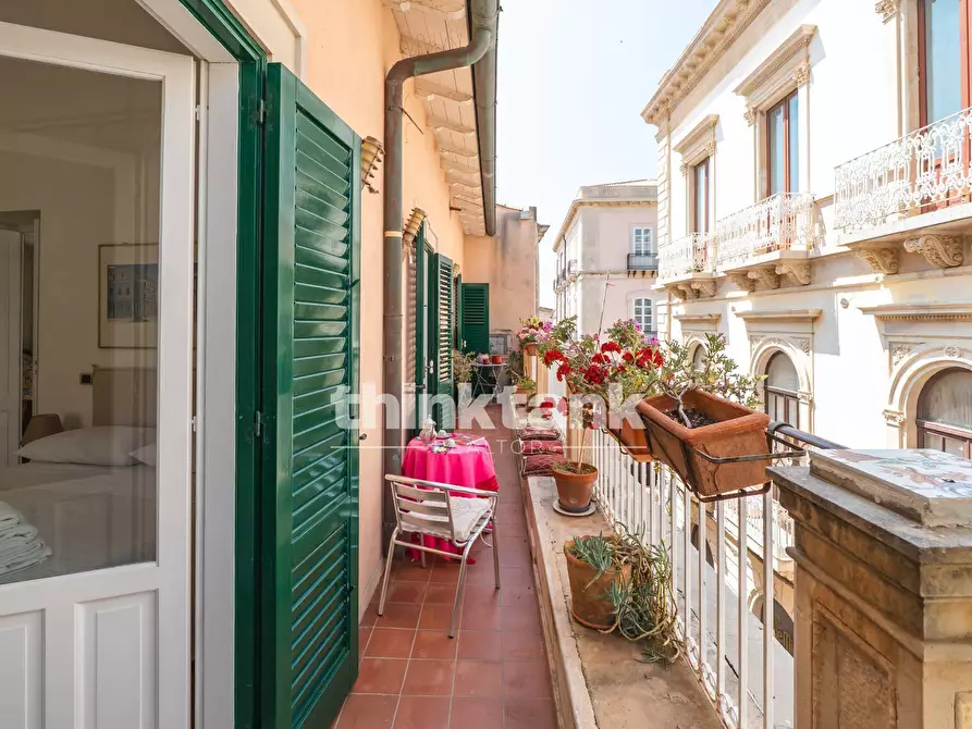 Immagine 5 di Appartamento in vendita  in Via Roma a Siracusa