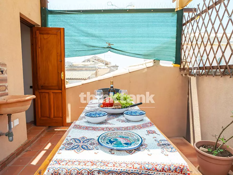 Immagine 61 di Appartamento in vendita  in Via Roma a Siracusa