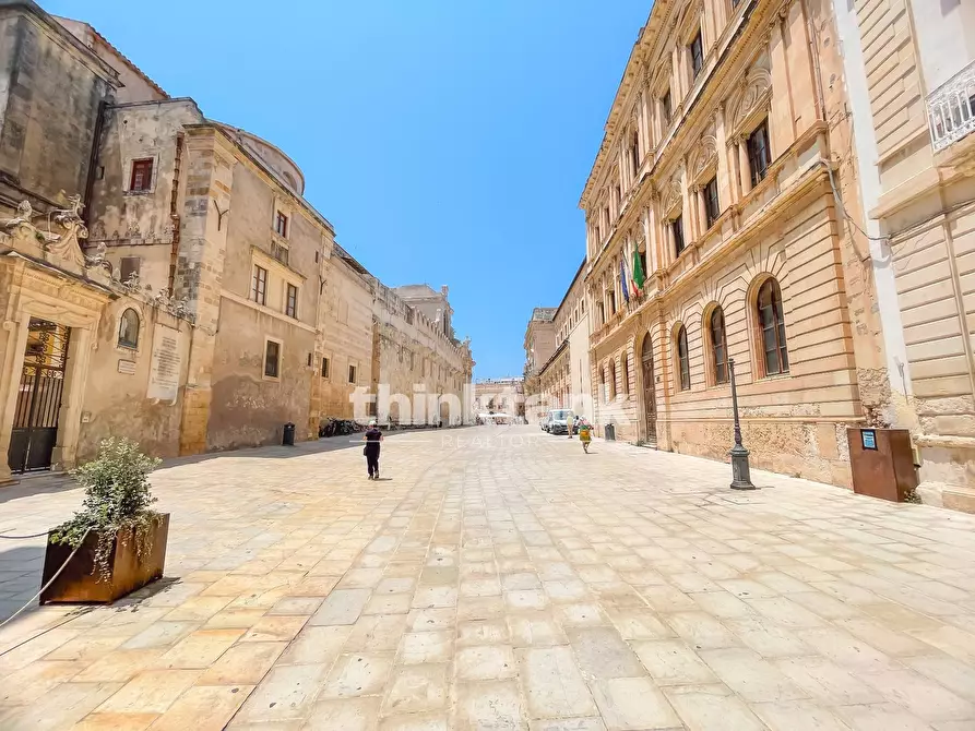 Immagine 71 di Appartamento in vendita  in Via Roma a Siracusa
