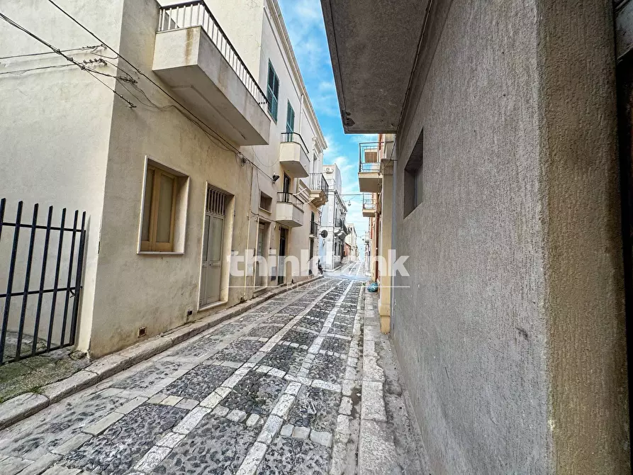 Immagine 6 di Magazzino in vendita  in Via Michelangelo Buonarroti 5 a Pachino