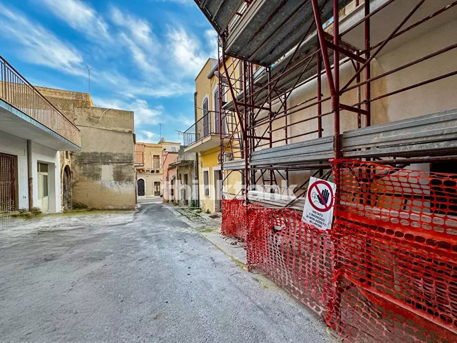 Immagine 7 di Magazzino in vendita  in Via Michelangelo Buonarroti 5 a Pachino