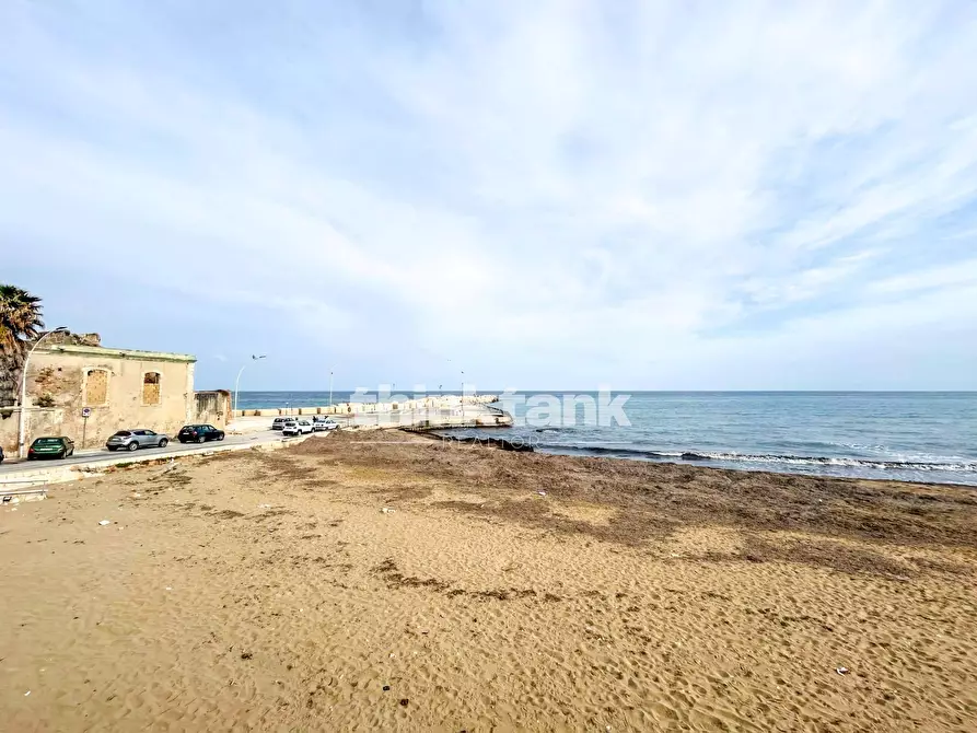 Immagine 1 di Casa semindipendente in vendita  in Corso Gaetano D'agata a Avola