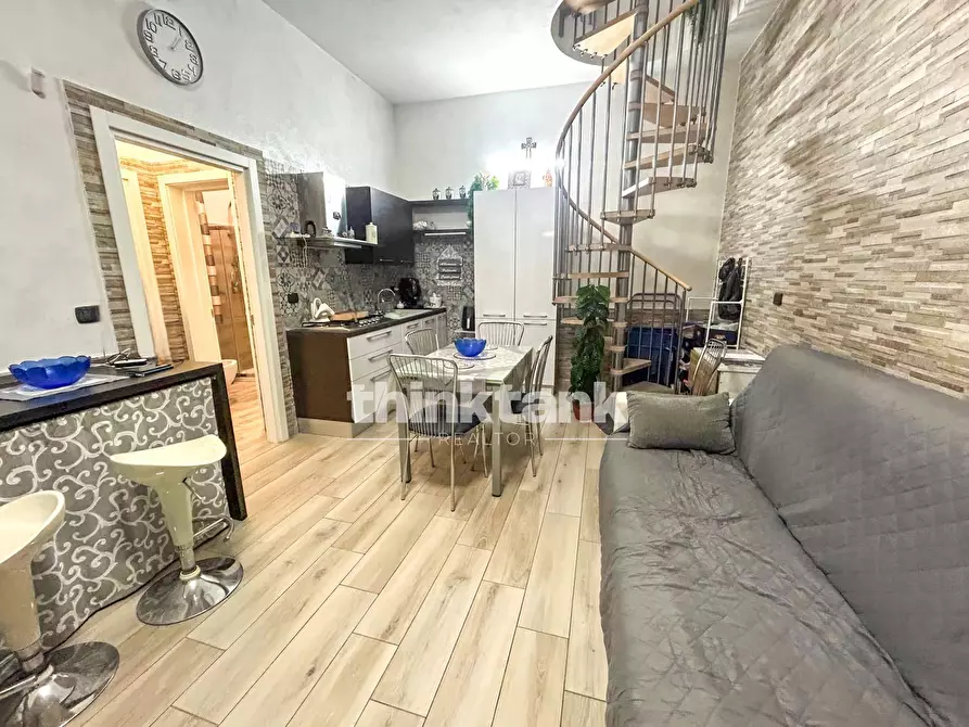 Immagine 8 di Casa semindipendente in vendita  in Corso Gaetano D'agata a Avola