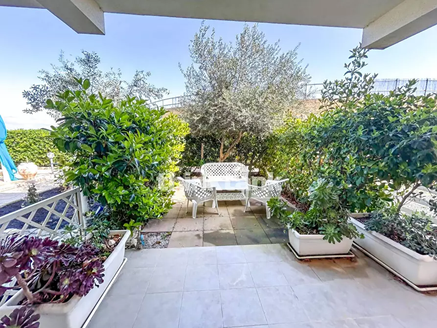 Immagine 13 di Appartamento in vendita  in Viale Eolie a Noto