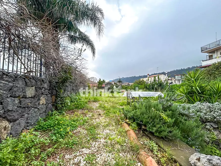 Immagine 39 di Casa semindipendente in vendita  in Via Ariazzi a Acireale