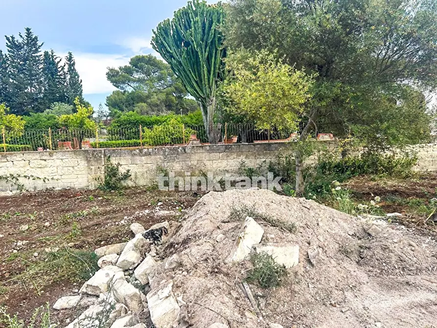 Immagine 4 di Terreno residenziale in vendita  in Via della Rondinella a Siracusa