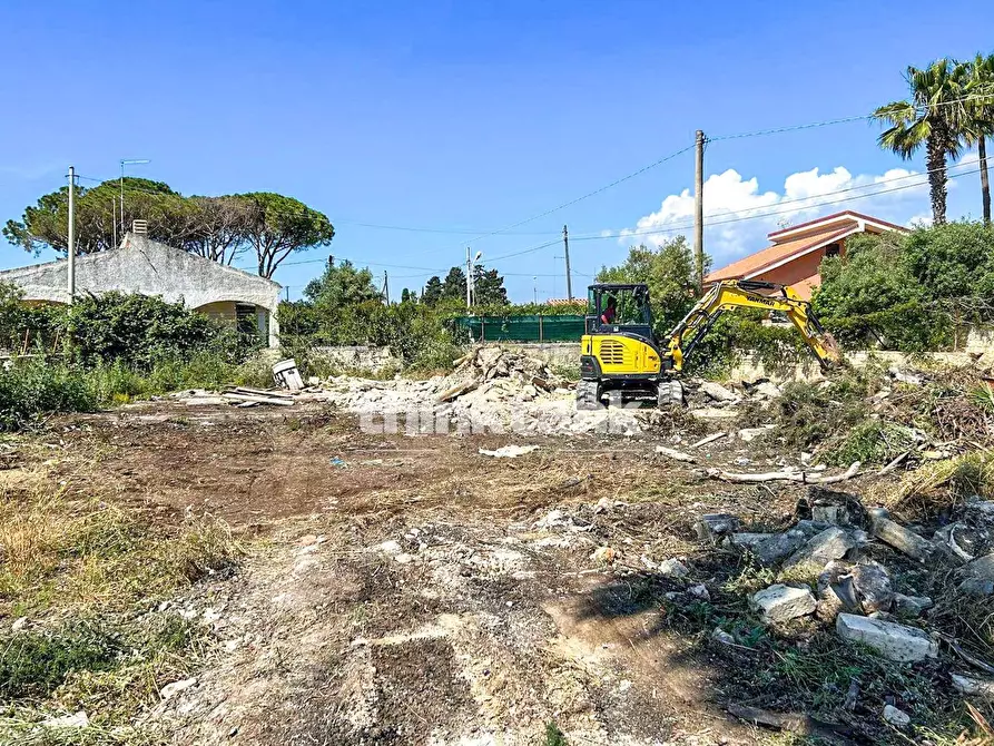 Immagine 23 di Terreno residenziale in vendita  in Via della Rondinella a Siracusa