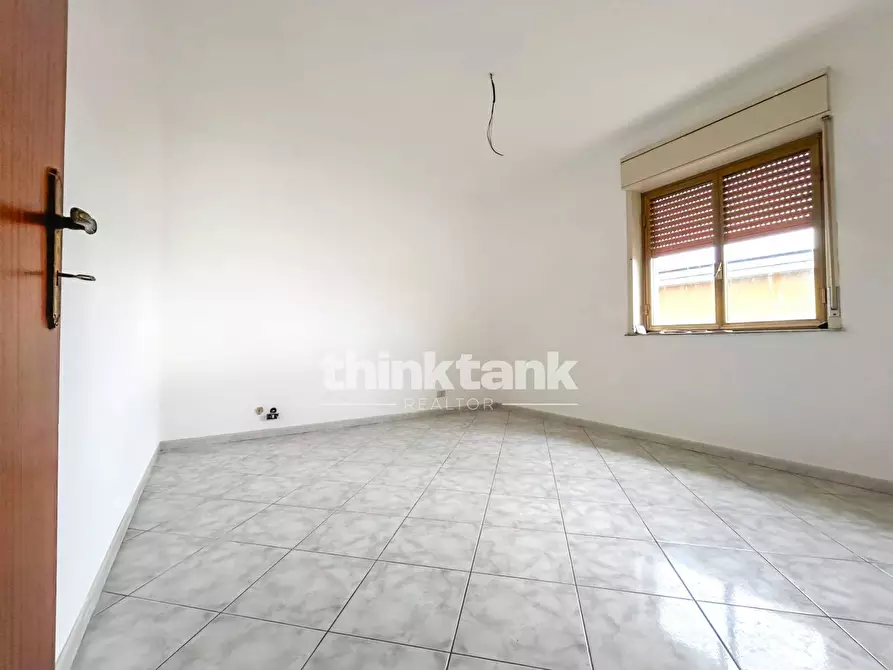 Immagine 6 di Appartamento in vendita  in Via Luigi Settembrini a Giarre