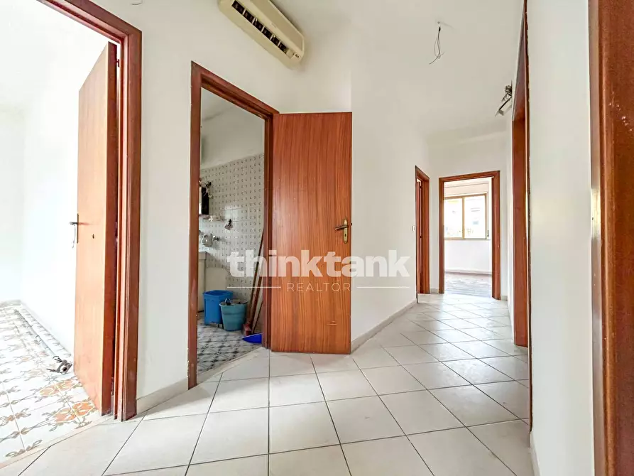 Immagine 15 di Appartamento in vendita  in Via Luigi Settembrini a Giarre