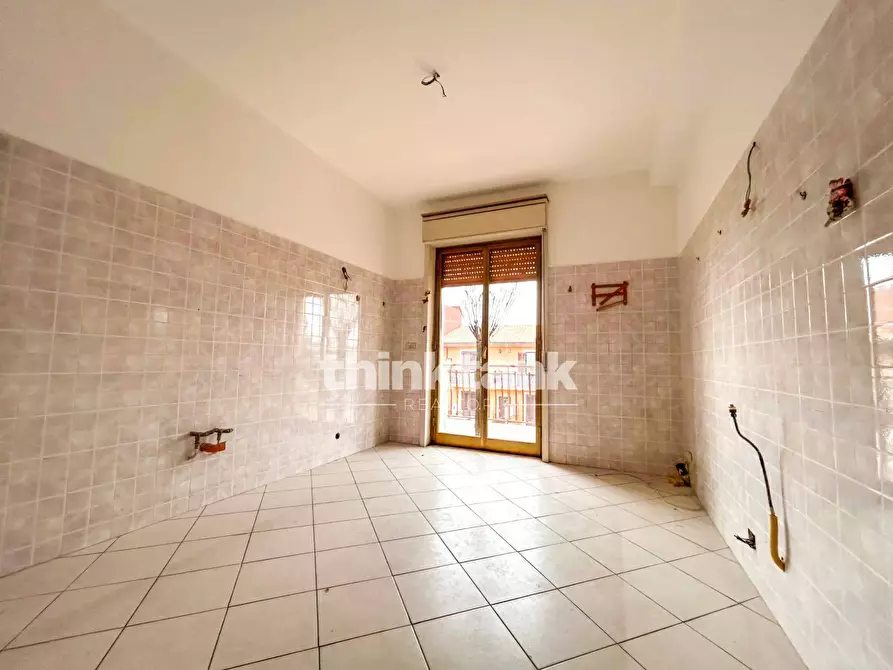 Immagine 9 di Appartamento in vendita  in Via Luigi Settembrini a Giarre