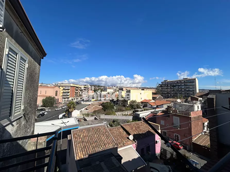 Immagine 10 di Attico in vendita  in Via Menza a Catania